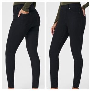 EUC [SPANX] Skinny Black Denim Ankle Jeans + Slim Stretchy | Medium 6 · 8 Petite
